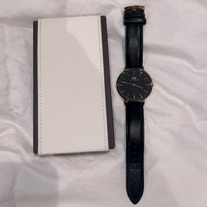 Daniel Wellington black CLASSIC SHEFFIELD watch